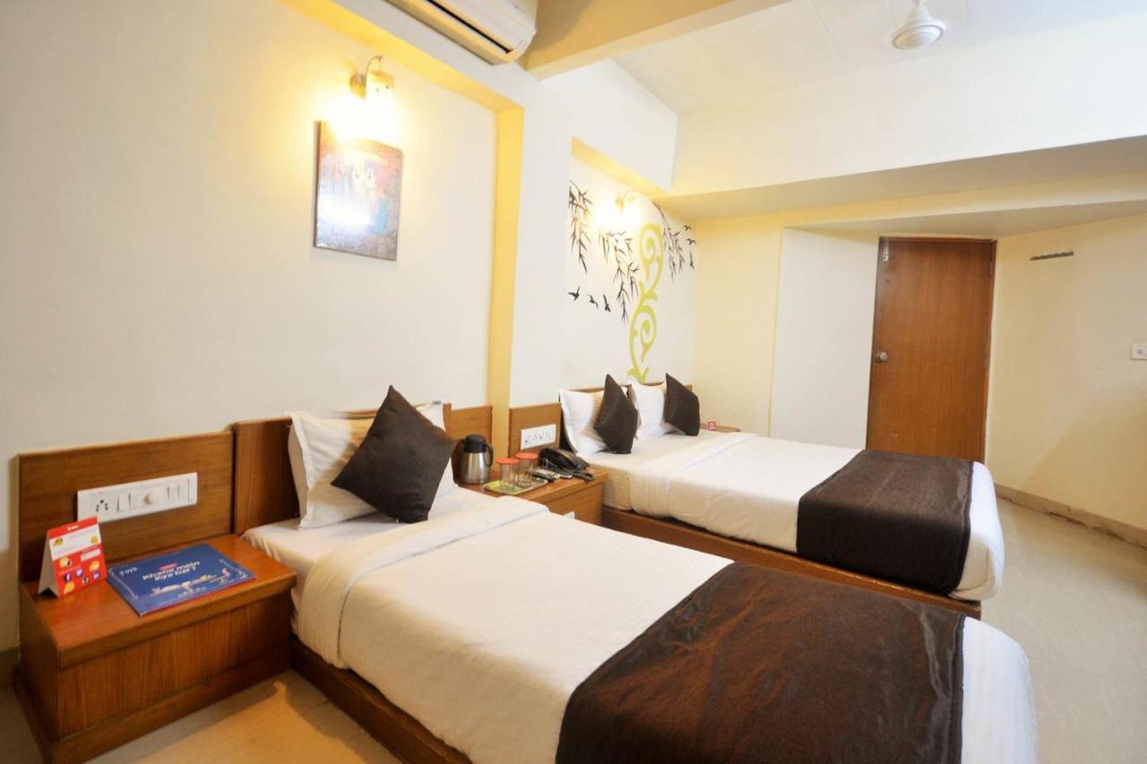 Hotel Campus Ahmedabad Exterior photo